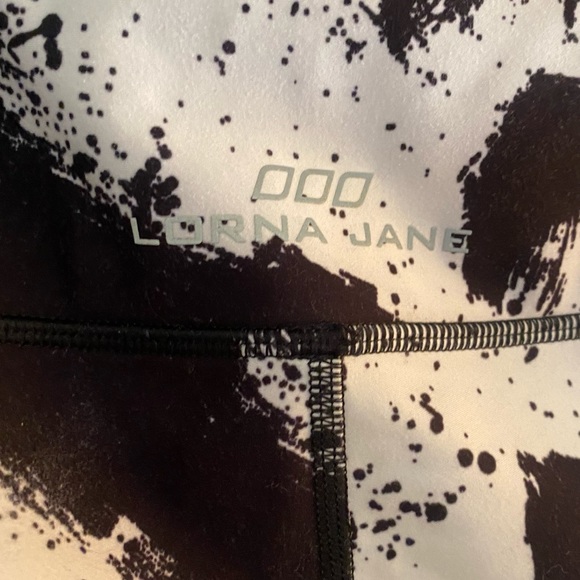 Lorna Jane Black & White Leggings 🌵 - Picture 3 of 12